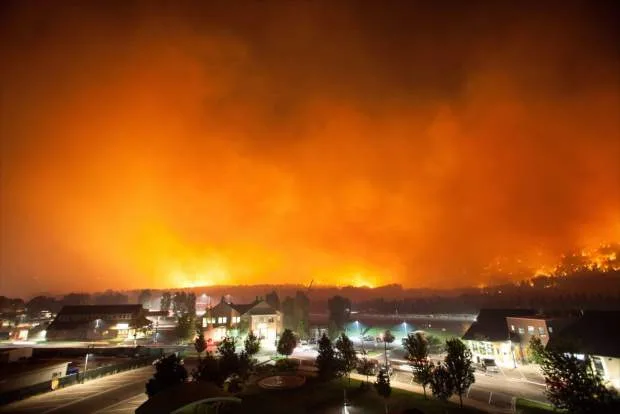 Wildfire burning near homes in the Colorado foothills